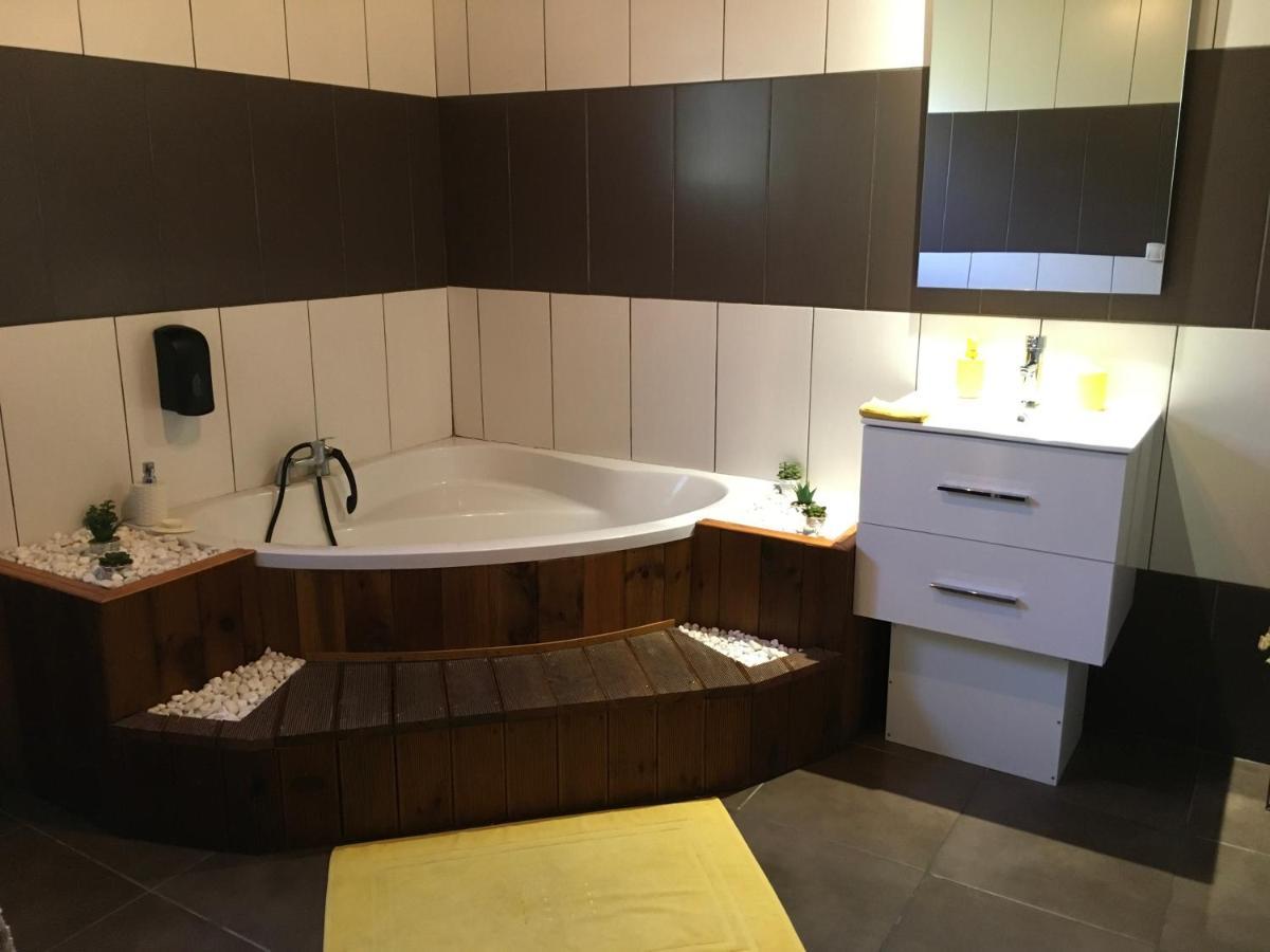 Ti Kaz Hoareau Bed & Breakfast Salazie Dış mekan fotoğraf