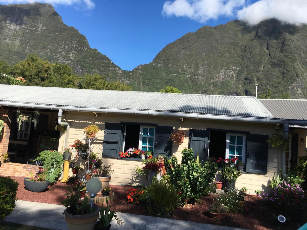 Ti Kaz Hoareau Bed & Breakfast Salazie Dış mekan fotoğraf